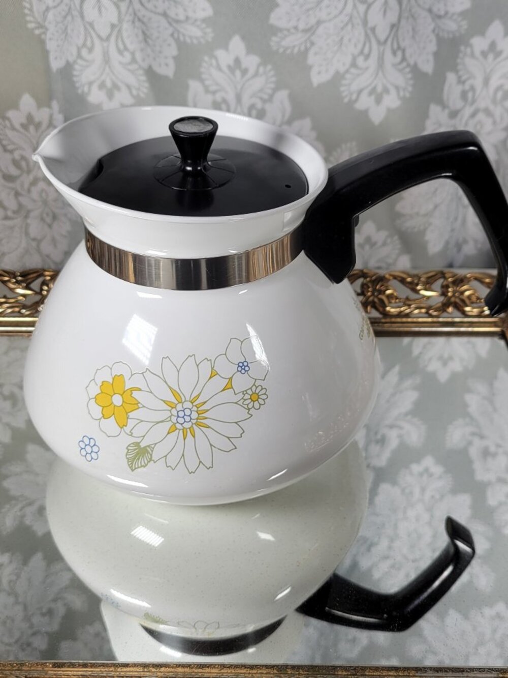 Vintage Corning Ware Groovy Flower Power Floral Bouquet Metal Coffee / Tea Pot 6